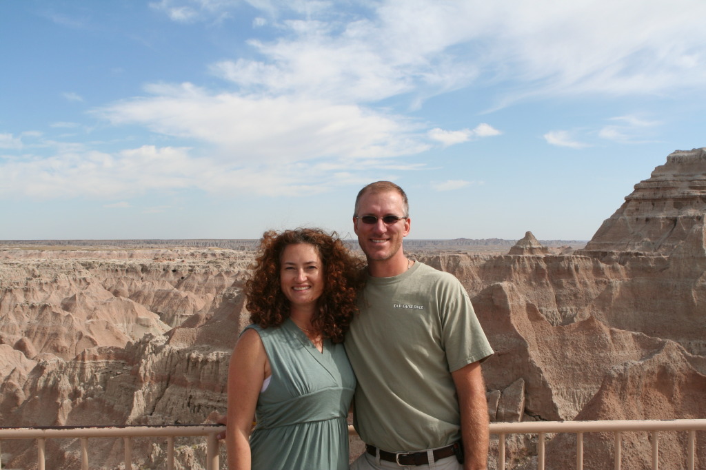 2011/10(October)/South-Dakota-SD/2-Badlands/1024x768_2011-10-05-SD-Badlands-56-Travis-Suzi.JPG