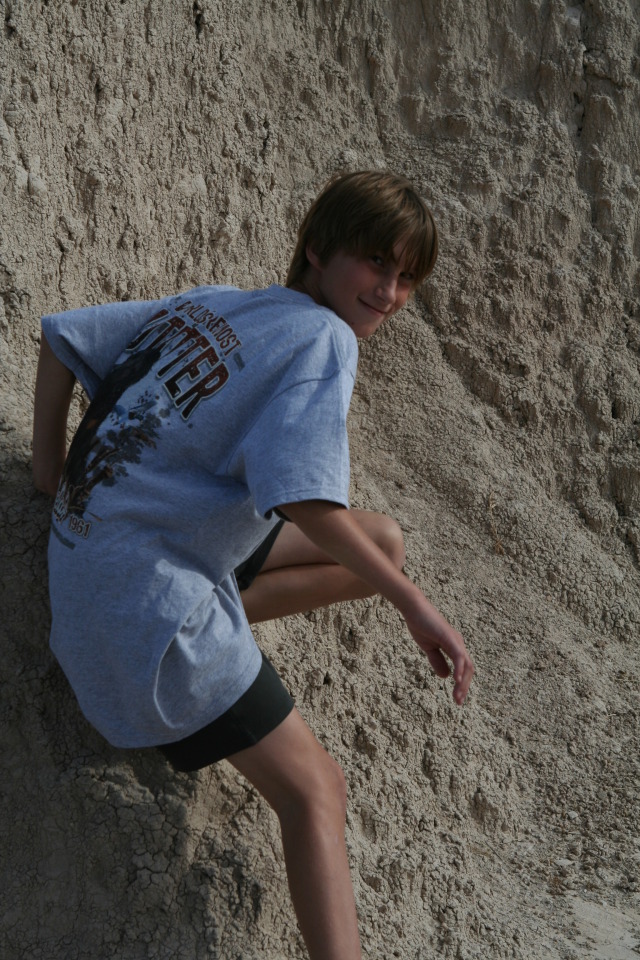 2011/10(October)/South-Dakota-SD/2-Badlands/640x480_2011-10-05-SD-Badlands-37-Chanc.JPG