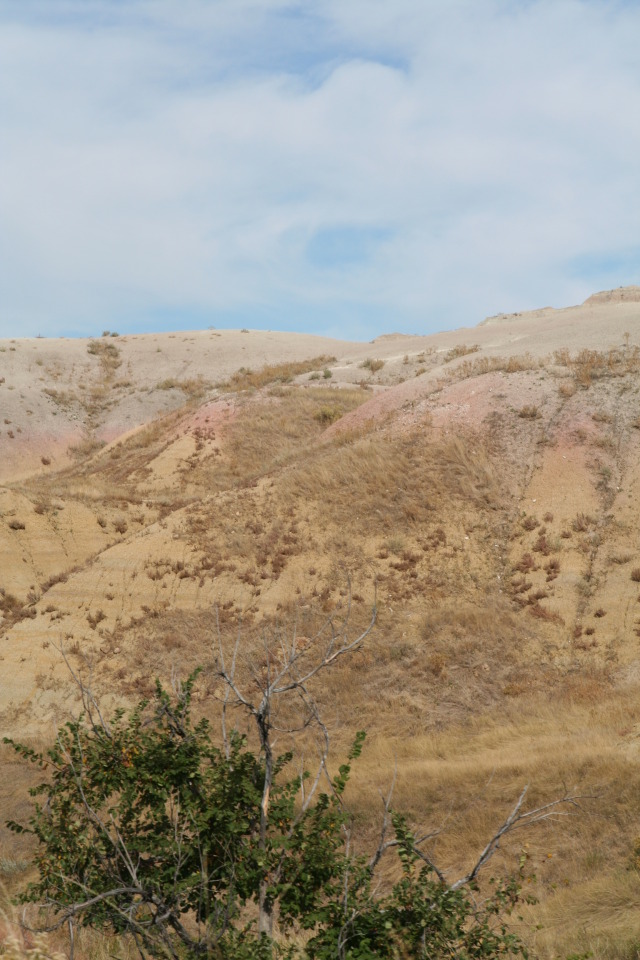 2011-10-05-SD-Badlands-67-colors.JPG