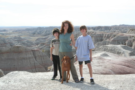 2011-10-05-SD-Badlands-16-Dax-Suzi-Chance-Bevo.JPG