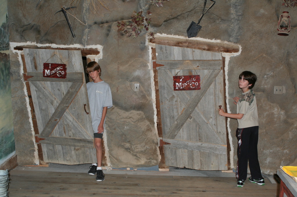 2011/10(October)/South-Dakota-SD/3-Wall-Drug/1024x768_2011-10-05-SD-Wall-Drug-23-Chance-Dax.JPG
