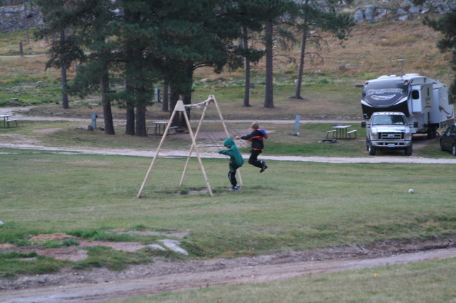 2011/10(October)/South-Dakota-SD/4-Camping-Crazy-Horse/2011-10-06-SD-01-Camping-Dax-Chance.JPG