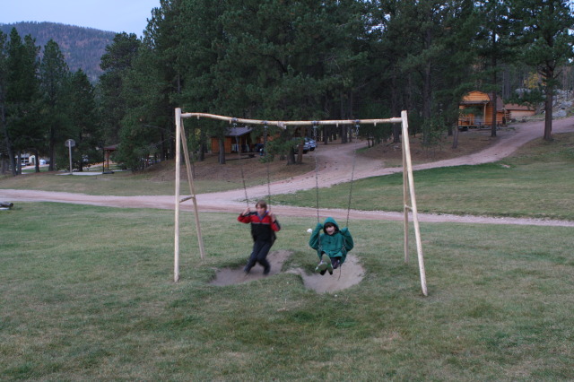 2011/10(October)/South-Dakota-SD/4-Camping-Crazy-Horse/640x480_2011-10-06-SD-13-Camping-Chance-Dax.JPG