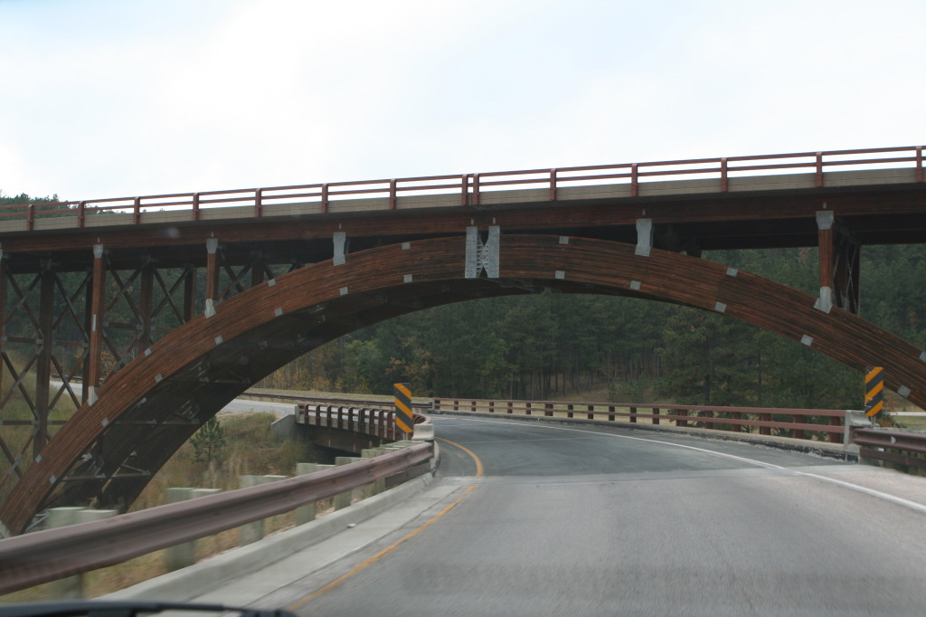 2011/10(October)/South-Dakota-SD/5-Cosmos/1024x768_2011-10-06-SD-Cosmos-61-Bridge.JPG