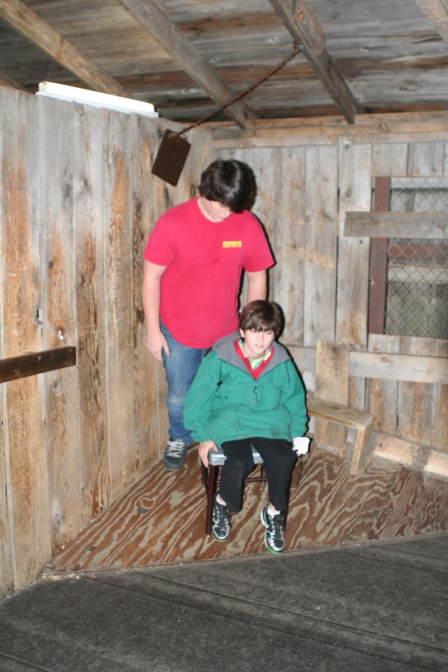 2011/10(October)/South-Dakota-SD/5-Cosmos/640x480_2011-10-06-SD-Cosmos-45-Dax.JPG