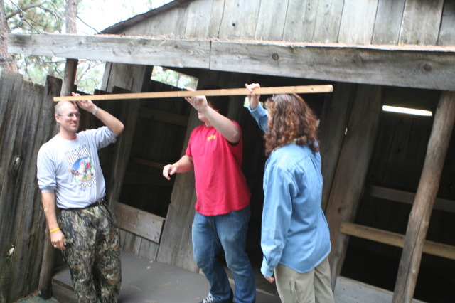 2011/10(October)/South-Dakota-SD/5-Cosmos/640x480_2011-10-06-SD-Cosmos-54-Travis-Suzi.JPG