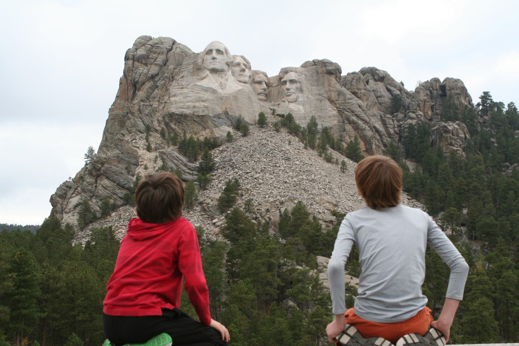 2011/10(October)/South-Dakota-SD/6-Mt-Rushmore/1024x768_2011-10-06-SD-Mt-Rushmore-32-Dax-Chance.JPG