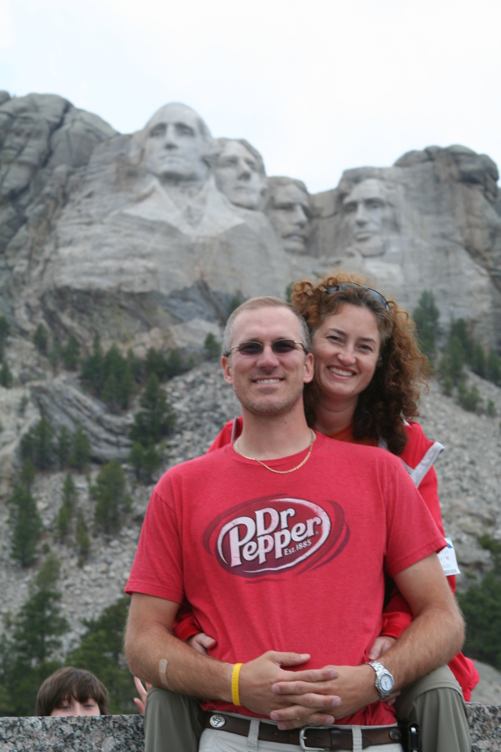 2011/10(October)/South-Dakota-SD/6-Mt-Rushmore/1024x768_2011-10-06-SD-Mt-Rushmore-43-Travis-Suzi.JPG