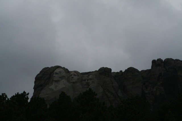2011/10(October)/South-Dakota-SD/6-Mt-Rushmore/640x480_2011-10-06-SD-Mt-Rushmore-06.JPG
