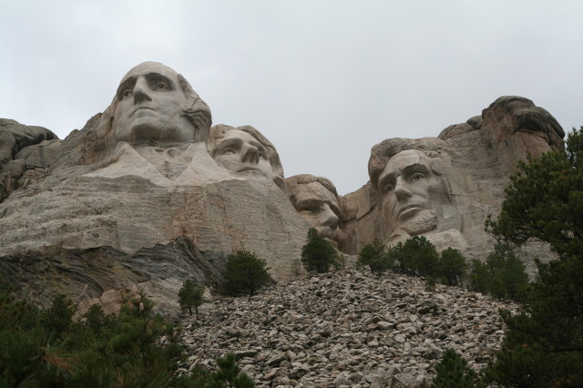 2011/10(October)/South-Dakota-SD/6-Mt-Rushmore/640x480_2011-10-06-SD-Mt-Rushmore-57.JPG