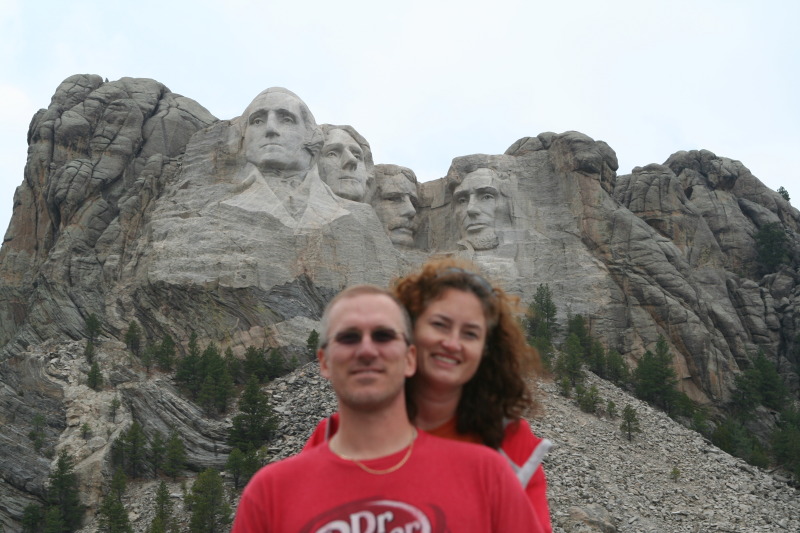 2011/10(October)/South-Dakota-SD/6-Mt-Rushmore/800x600_2011-10-06-SD-Mt-Rushmore-39-Travis-Suzi.JPG