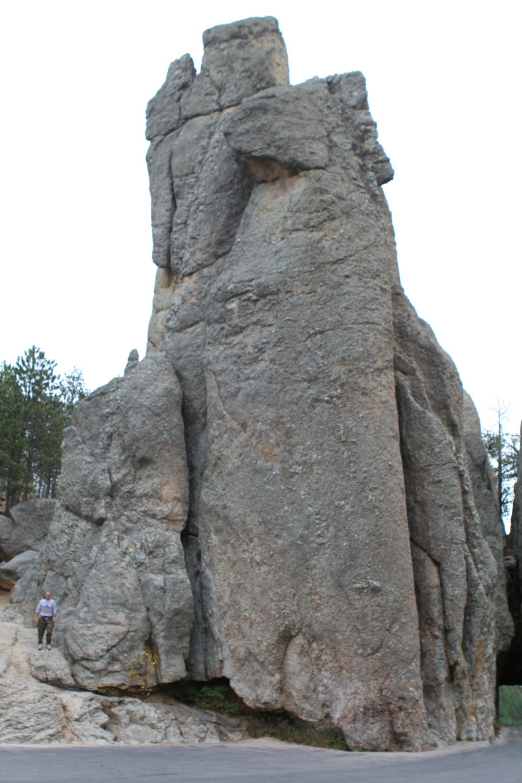 2011/10(October)/South-Dakota-SD/8-Needles-Highway-Custer-State-Park/1024x768_2011-10-07-SD-Custer-State-Park-Needles-Highway-18-Travis.JPG