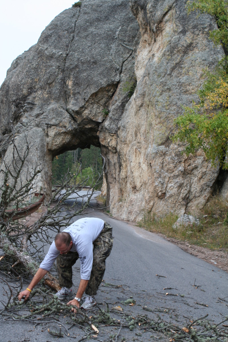 2011/10(October)/South-Dakota-SD/8-Needles-Highway-Custer-State-Park/800x600_2011-10-07-SD-Custer-State-Park-Needles-Highway-03-Travis.JPG