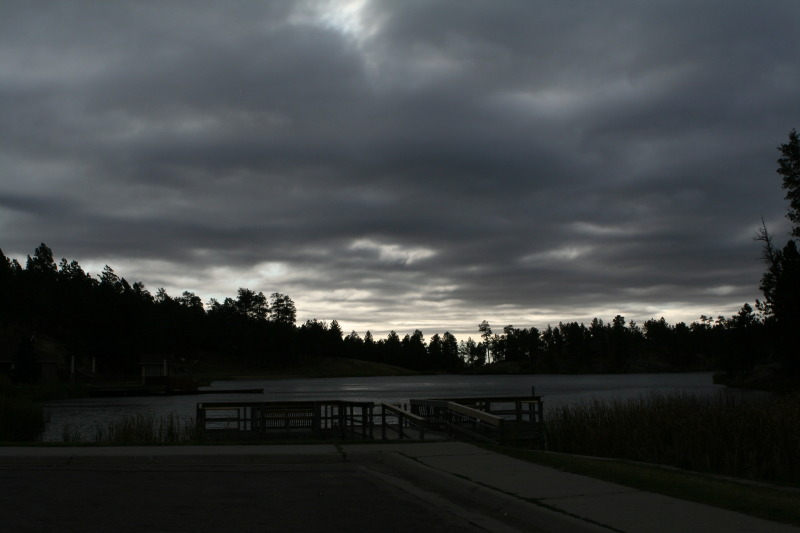 2011/10(October)/South-Dakota-SD/8-Needles-Highway-Custer-State-Park/800x600_2011-10-07-SD-Custer-State-Park-Needles-Highway-40-Legion-Lake.JPG