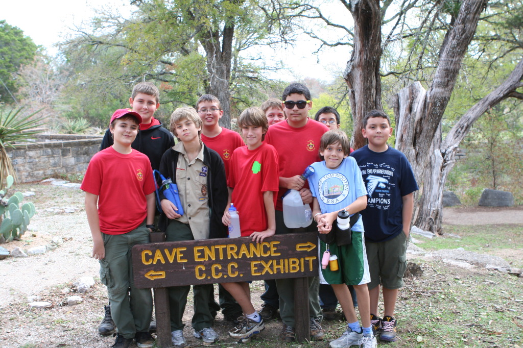 2011/10(October)/Troop214-Canyon-of-the-Eagles/1024x768_2011-10-22-Troop214-Longhorn-Caverns-03.JPG