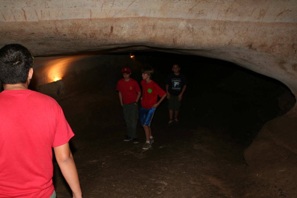 2011/10(October)/Troop214-Canyon-of-the-Eagles/1024x768_2011-10-22-Troop214-Longhorn-Caverns-26.JPG