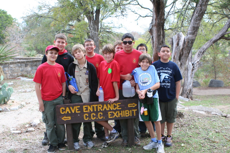2011/10(October)/Troop214-Canyon-of-the-Eagles/800x600_2011-10-22-Troop214-Longhorn-Caverns-02.JPG