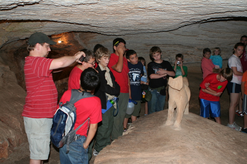 2011/10(October)/Troop214-Canyon-of-the-Eagles/800x600_2011-10-22-Troop214-Longhorn-Caverns-17.JPG