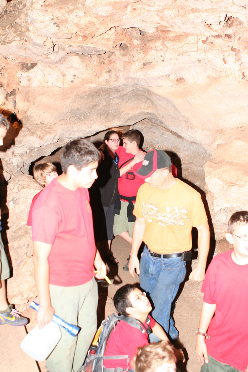 2011/10(October)/Troop214-Canyon-of-the-Eagles/800x600_2011-10-22-Troop214-Longhorn-Caverns-22.JPG