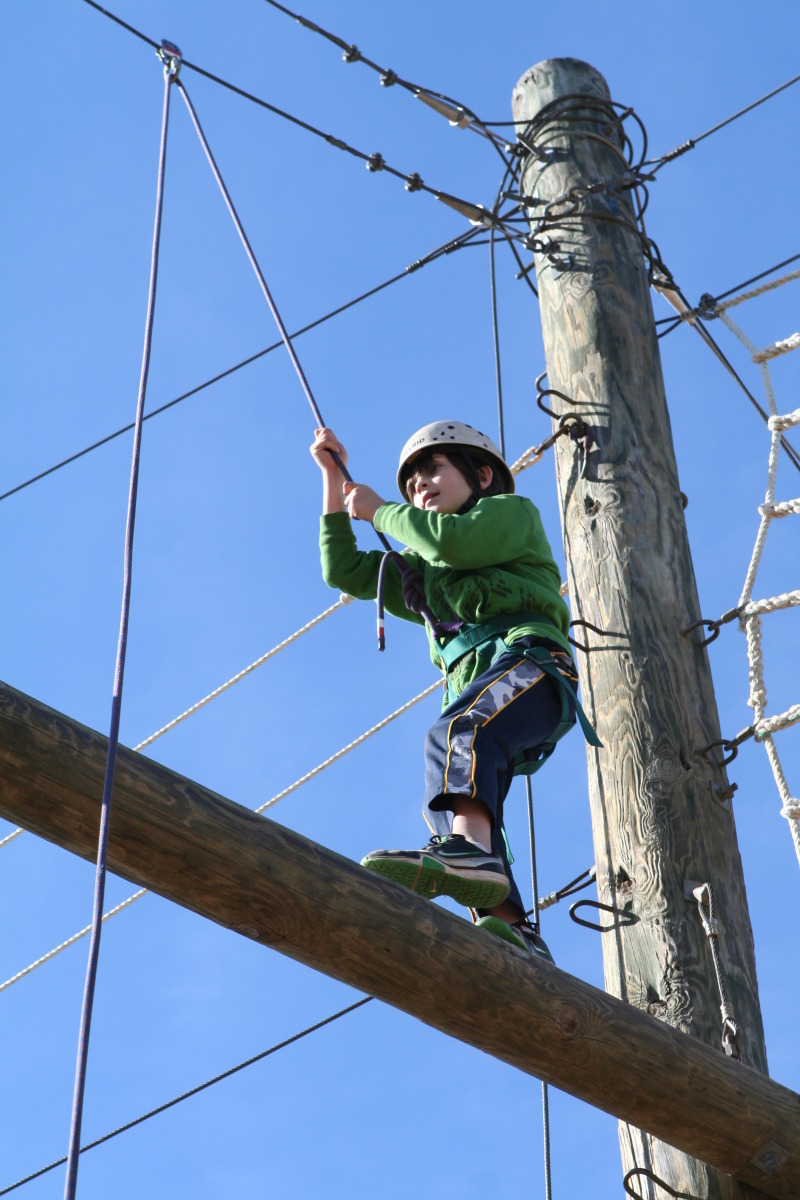 2011/11(November)/Best-of-2011-Camp-Champions-NYOS/800x600_2011-11-11-Outdoor-School-094-Dax.JPG