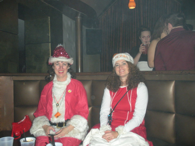 2011/12(December)/Santa-Rampage/640x480_2012-12-09-Santa-Rampage-3-Vanessa-Suzi.JPG