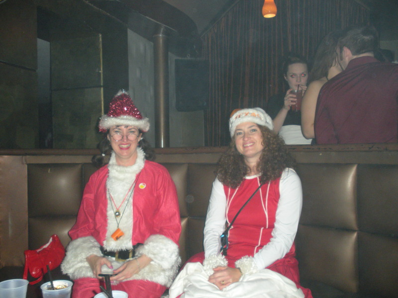 2012-12-09-Santa-Rampage-3-Vanessa-Suzi.JPG
