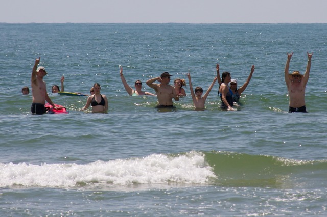 2011-07-07-Port-Aransas-29-Travis-Suzi-Brittney-Marci-Ben-McKenzie-Dax-Kiffin-Kavita-Doug-GOOD.jpg