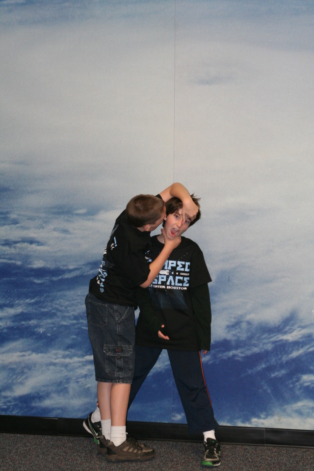 2012/03(March)/Pack409-NASA/640x480_2012-03-04-Pack409-NASA-28-Case-Dax.JPG