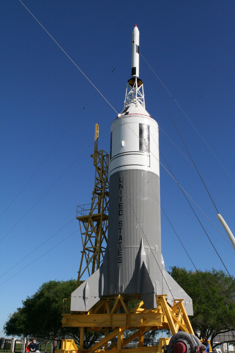 2012/03(March)/Pack409-NASA/800x600_2012-03-04-Pack409-NASA-14.JPG