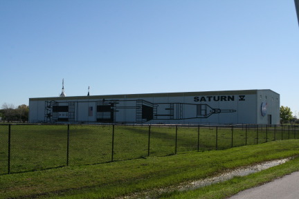2012-03-04-Pack409-NASA-03-Saturn-V.JPG
