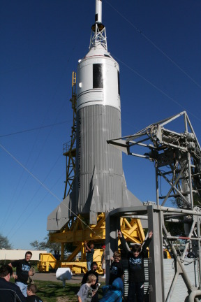 2012-03-04-Pack409-NASA-06-Dax.JPG