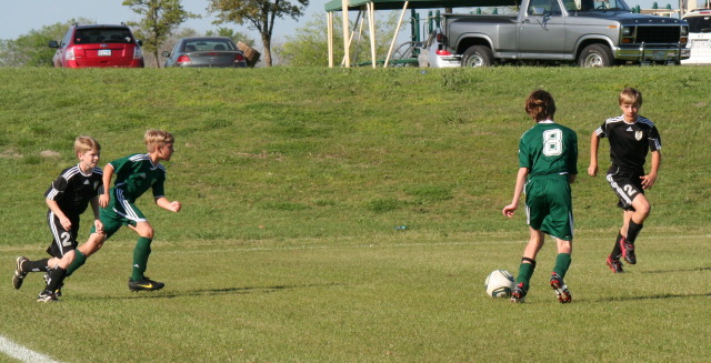 2012/03(March)/Soccer-picture-day/640x480_2012-03-24-The-Crew-Soccer-Team-12.jpg