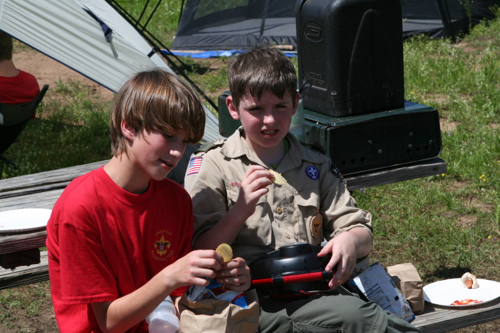 2012-03-31-Troop214-District-Camporee-Wolf-Mountain-32-Chance-Andrew.JPG