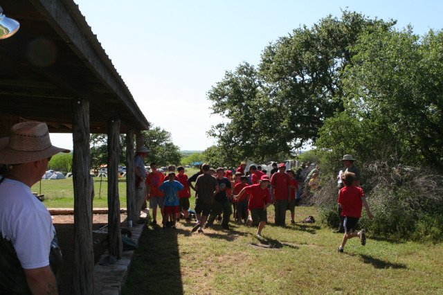 2012-03-31-Troop214-District-Camporee-Wolf-Mountain-42-relay-race.JPG