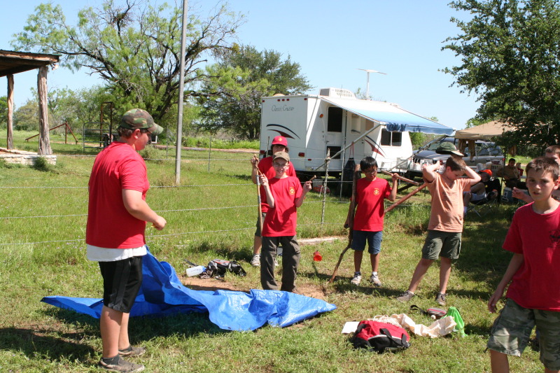 2012/03(March)/Troop214-District-Camporee-OA-tap-out/800x600_2012-03-31-Troop214-District-Camporee-Wolf-Mountain-38-Carson-Tyler-Case.JPG