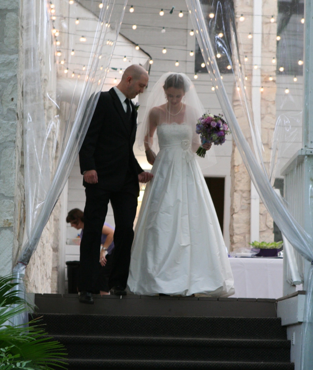 2012/04(April)/Briana-Seeley-Trey-Chapman-Wedding/1024x768_2012-04-14-Briana-Trey-Chapman-wedding-18-Mike.JPG