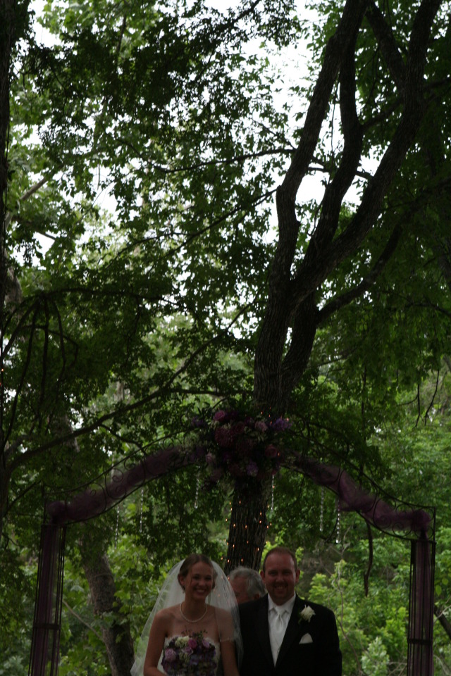 2012/04(April)/Briana-Seeley-Trey-Chapman-Wedding/640x480_2012-04-14-Briana-Trey-Chapman-wedding-28.JPG