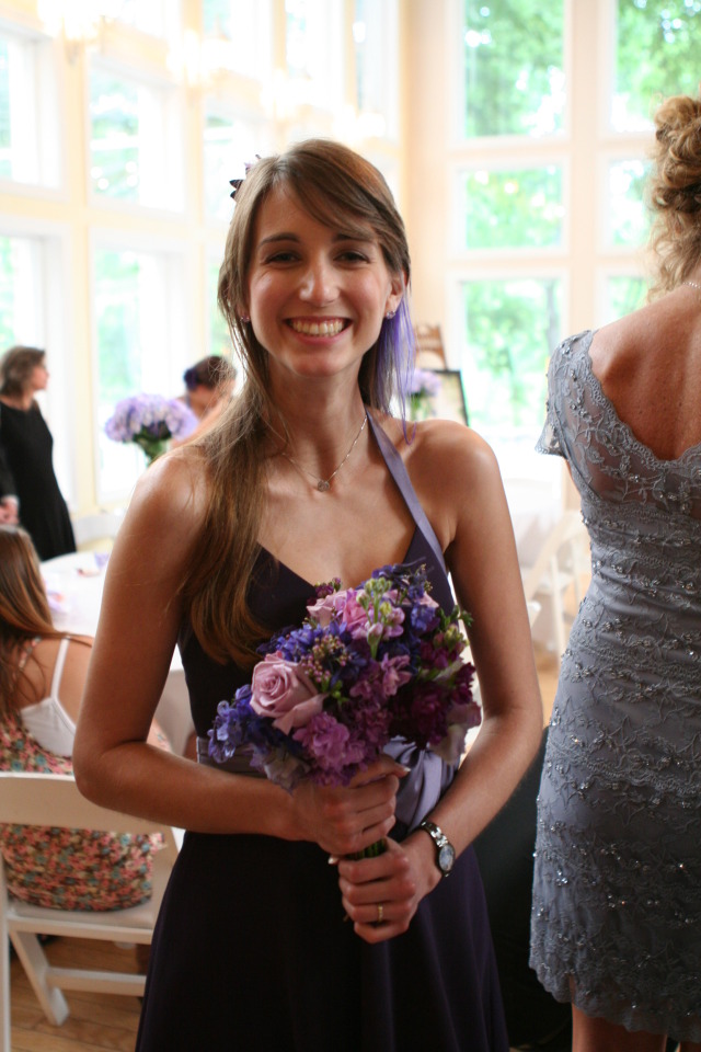2012/04(April)/Briana-Seeley-Trey-Chapman-Wedding/640x480_2012-04-14-Briana-Trey-Chapman-wedding-53-Courtney.JPG