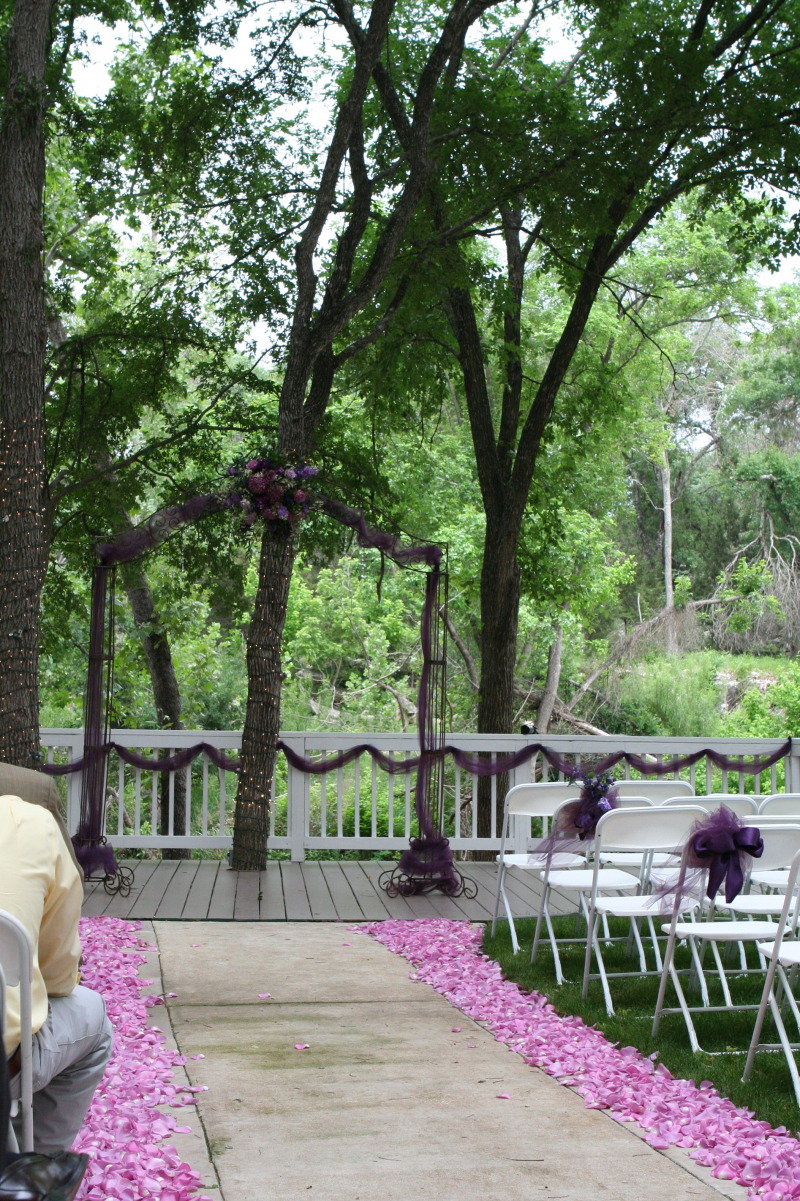 2012/04(April)/Briana-Seeley-Trey-Chapman-Wedding/800x600_2012-04-14-Briana-Trey-Chapman-wedding-04.JPG
