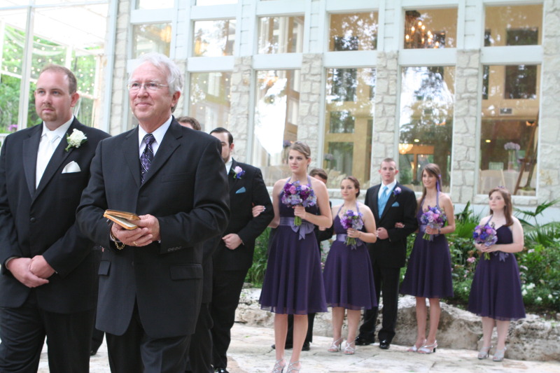 2012/04(April)/Briana-Seeley-Trey-Chapman-Wedding/800x600_2012-04-14-Briana-Trey-Chapman-wedding-09.JPG