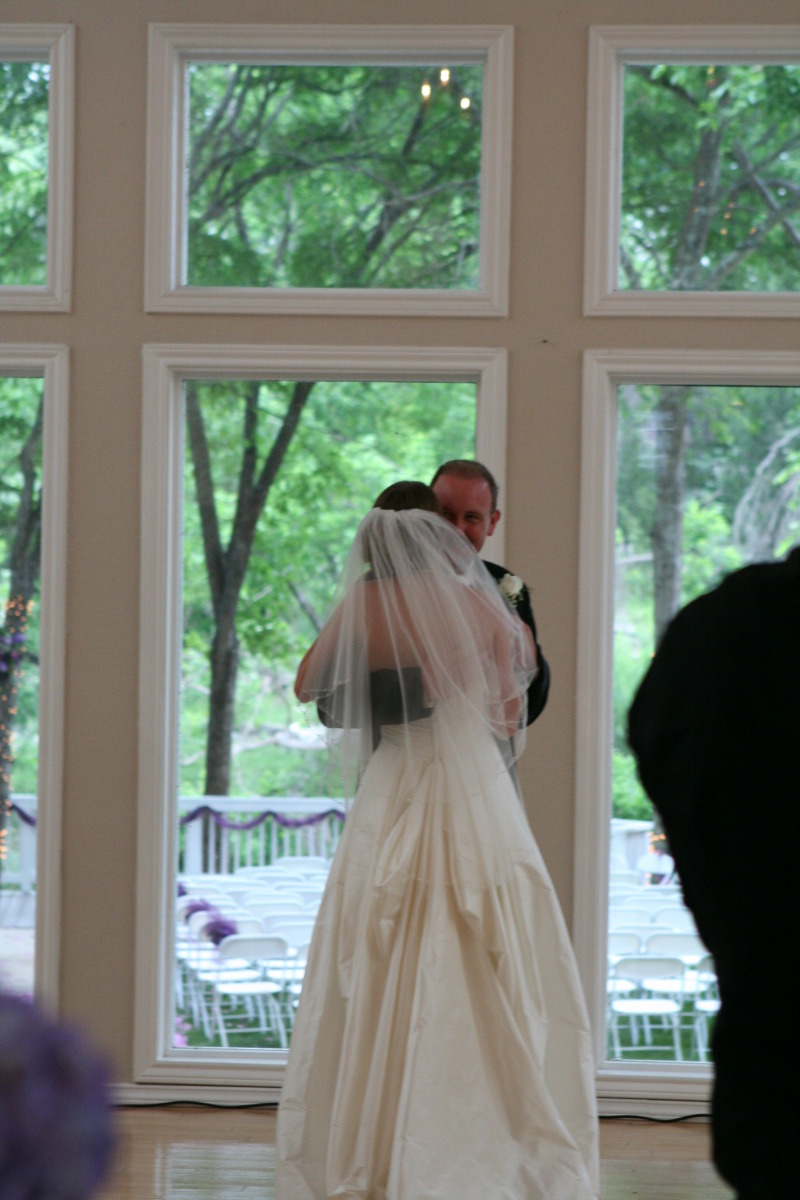 2012/04(April)/Briana-Seeley-Trey-Chapman-Wedding/800x600_2012-04-14-Briana-Trey-Chapman-wedding-43-first-dance.JPG