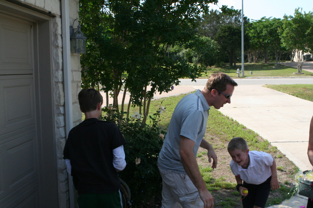 2012-04-08-Easter-67-Chance-Josh-Ian.JPG