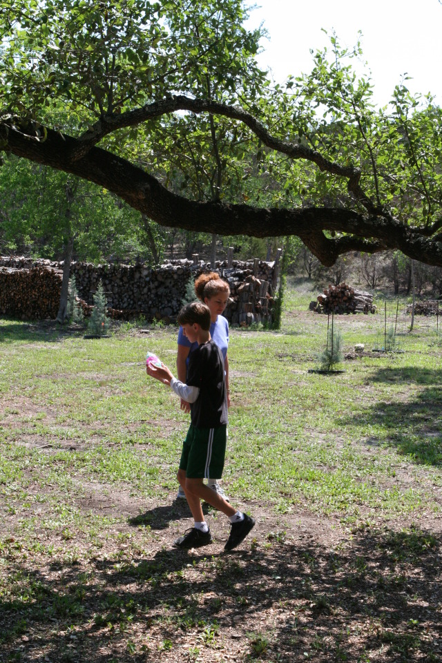 2012-04-08-Easter-12-Chanc-Suzi.JPG