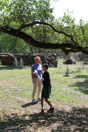 2012-04-08-Easter-11-Chance-Suzi.JPG