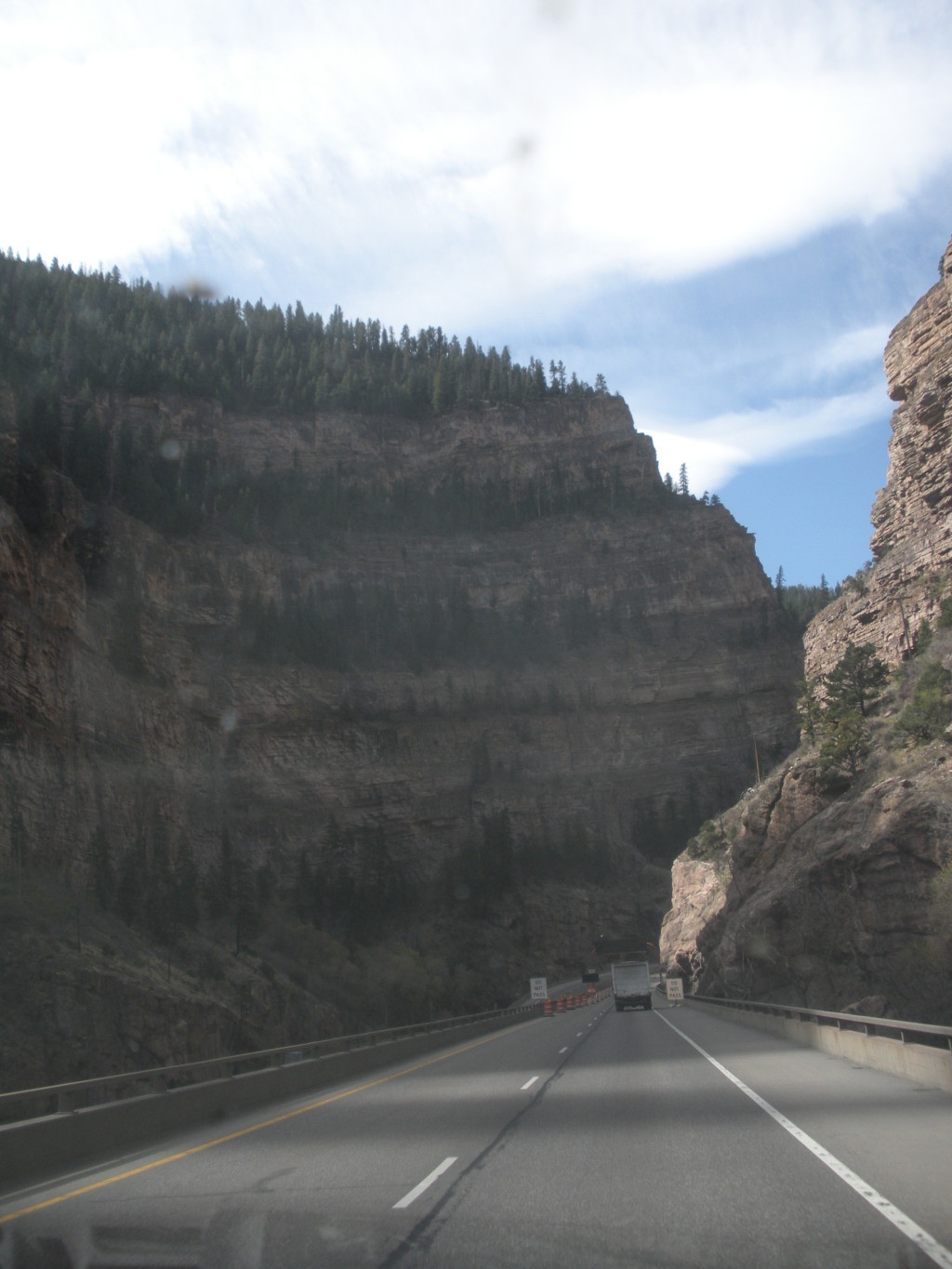 2012/04(April)/Moab/1024x768_2012-04-10-Travelling-to-Moab-1.JPG
