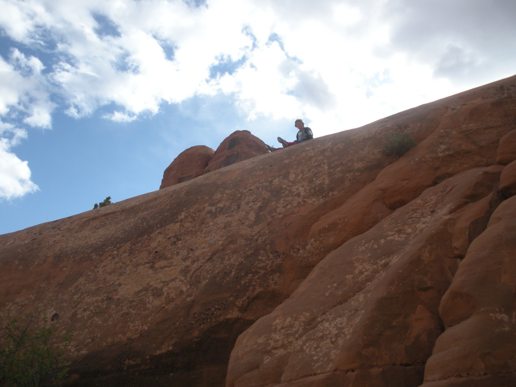 2012-04-11-Moab-UT-20-Whales-Eye-Vale.JPG