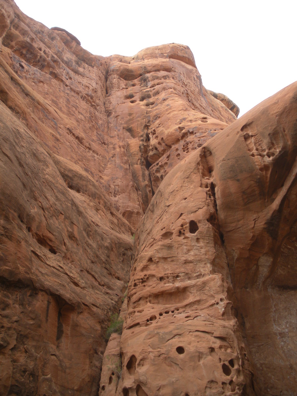 2012/04(April)/Moab/1024x768_2012-04-12-Moab-UT-04-bridges.JPG