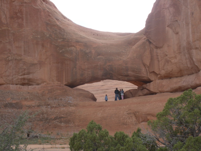 2012-04-11-Moab-UT-17-Whales-Eye.JPG