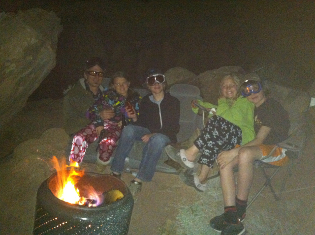 2012-04-Moab-Utah-07-Justin-Kyla-Vale-Gracie-Zach.jpg