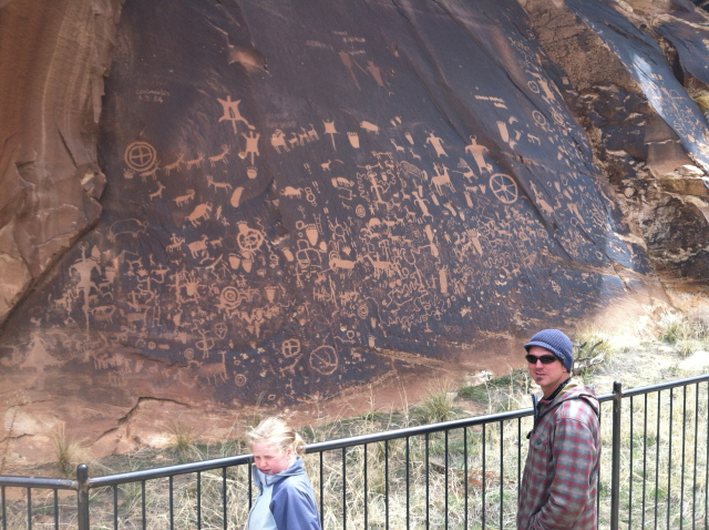 2012-04-Moab-Utah-38-Newspaper-Rock.jpg